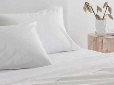 Signature T-200 Flat Sheets 66"x108" - White