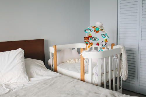Choose Hotels with Cribs and Play Yards