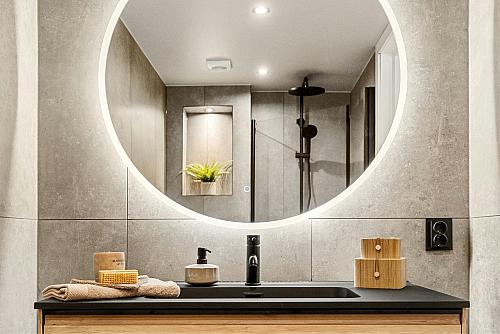 Complete Guide to Hotel Mirrors
